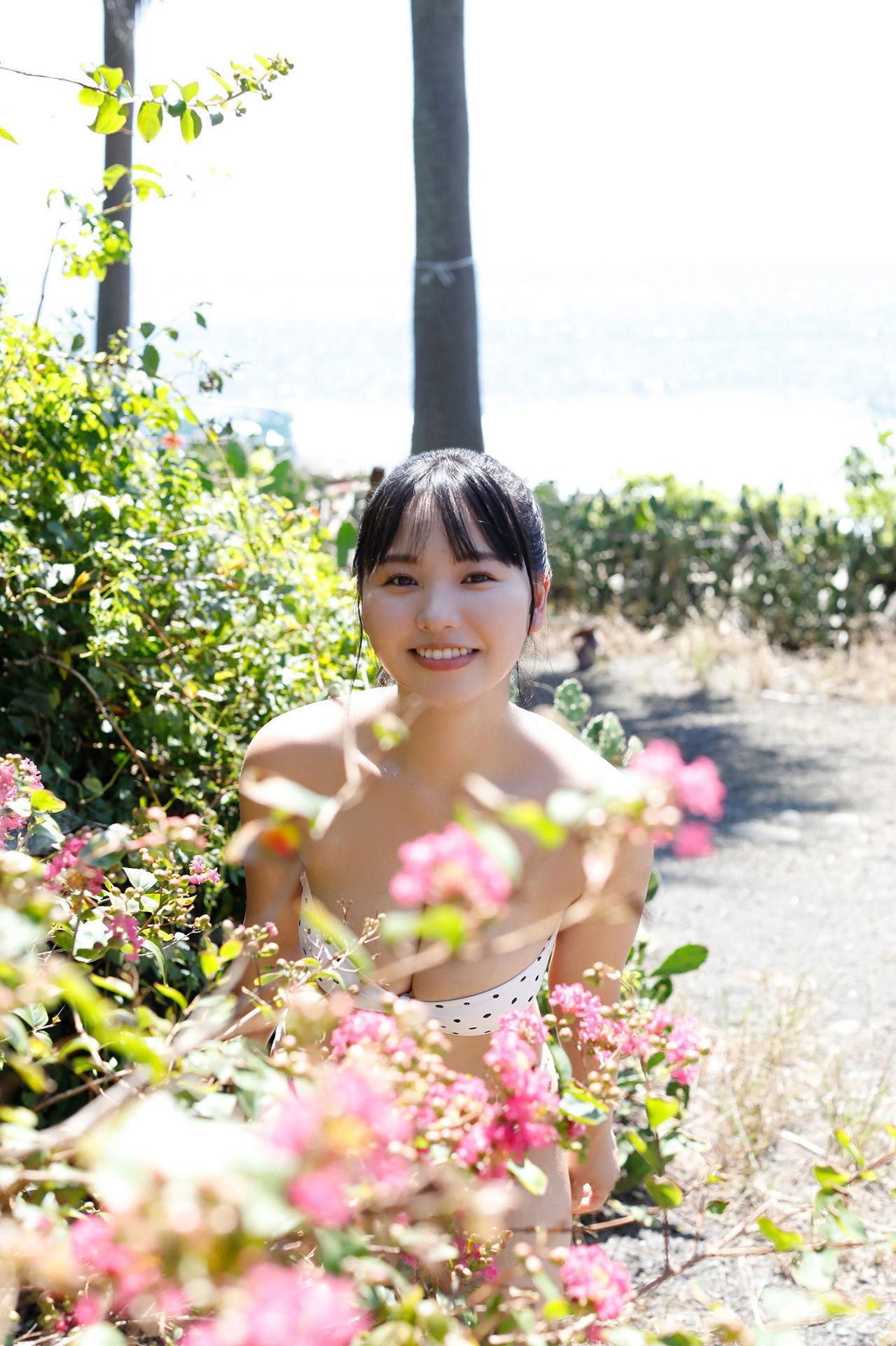 Yuzuha Hongo 本郷柚巴, ヤンマガデジタル写真集 [ゆずいろの太陽] Set.01(10)