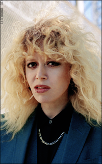 Natasha Lyonne RUllO5zr_o