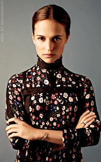 Alicia Vikander J8WjwmfB_o