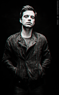 Sebastian Stan RDbpF2TN_o