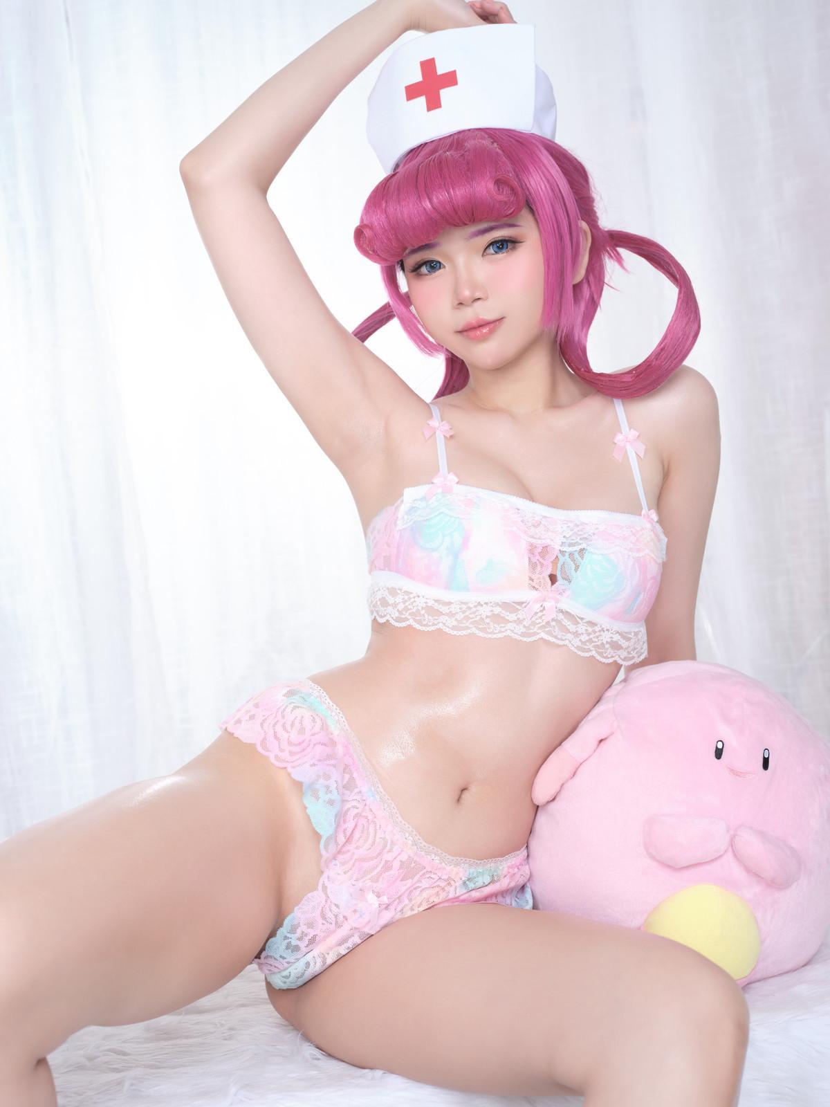 Cosplay ZinieQ Nurse Joy(5)