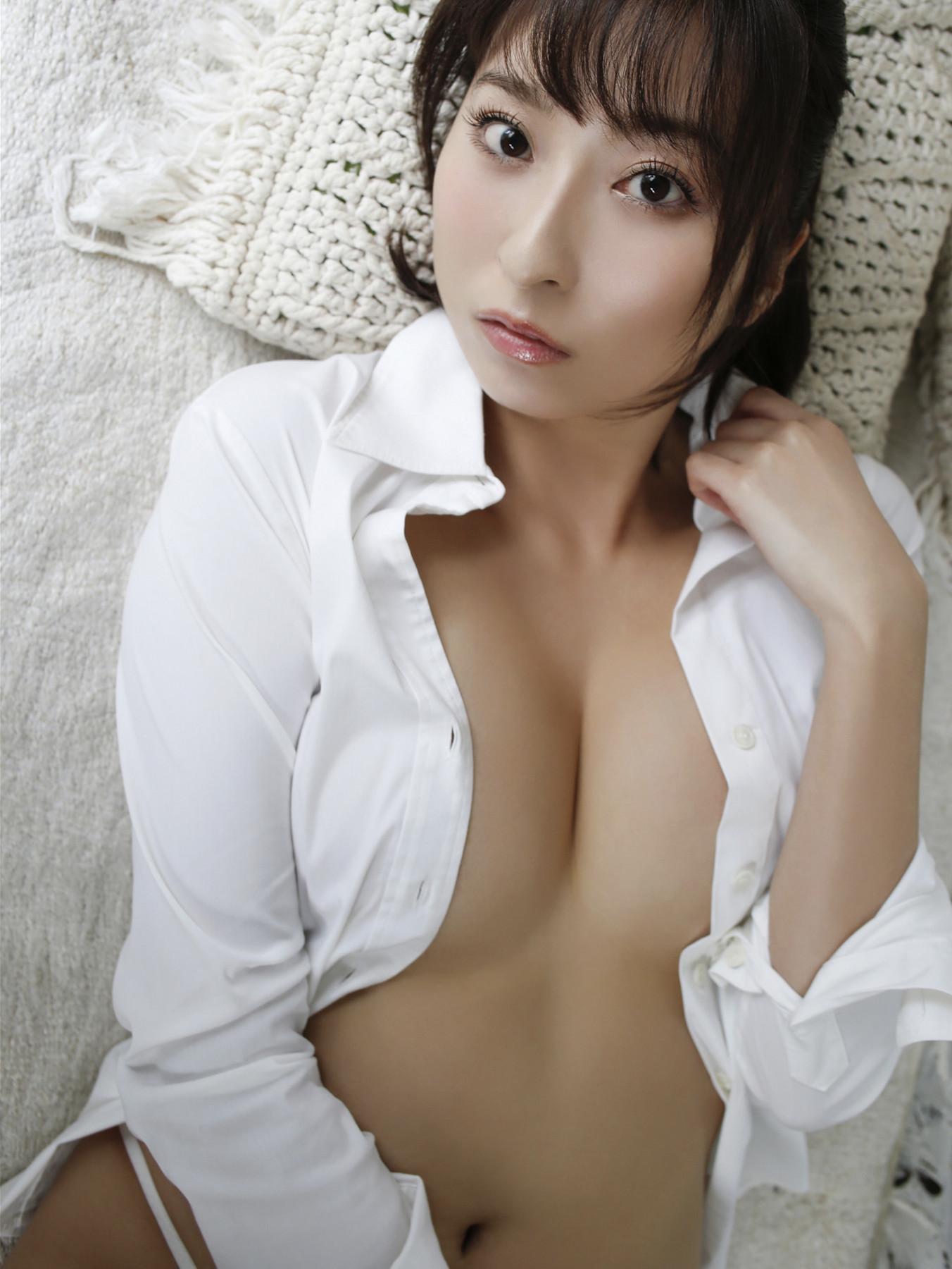 Saki Ogata 緒方咲, 写真集 「美脚の天使」 Set.01(46)