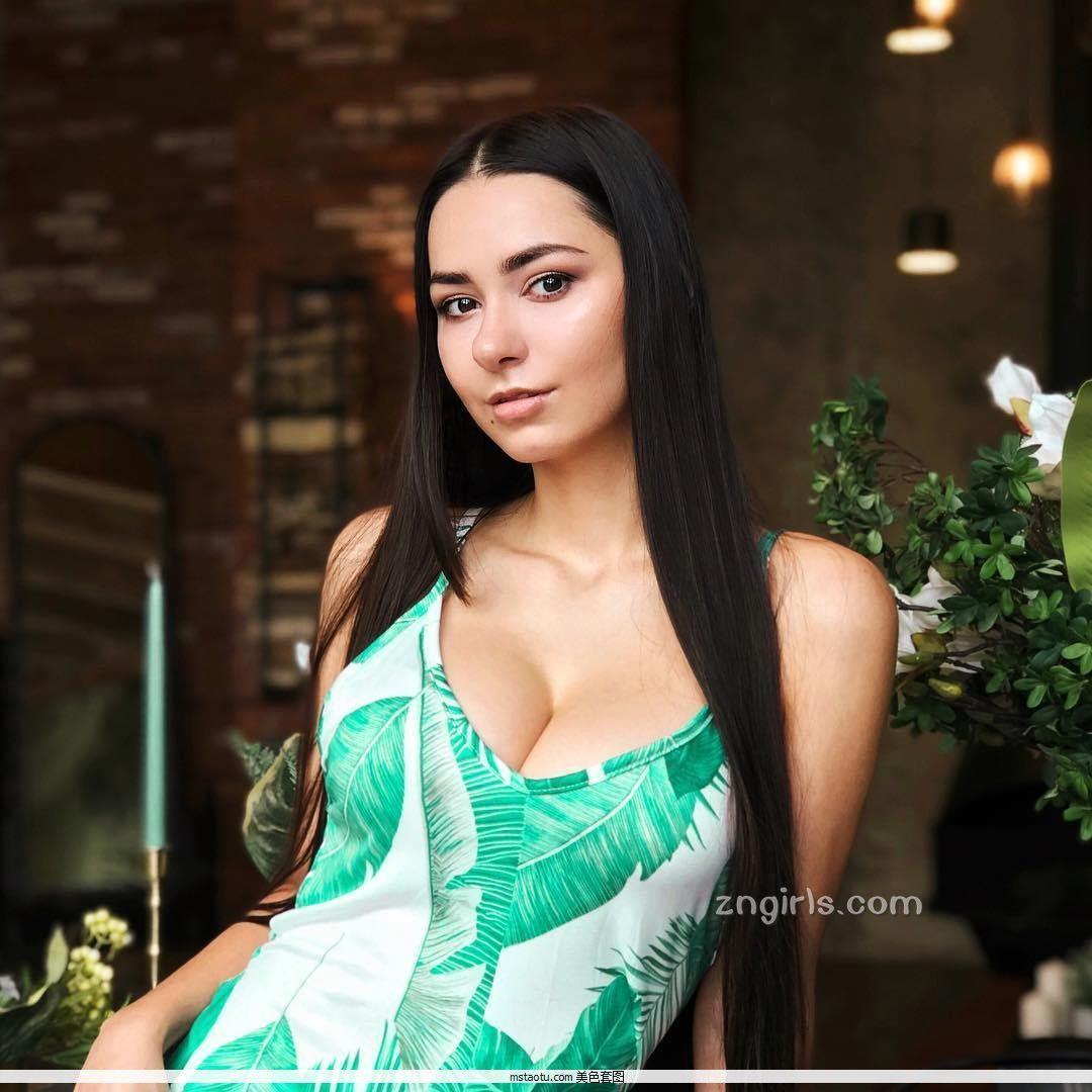 Helga Lovekaty- 俄罗斯最具杀伤力的嫩模套图(44)