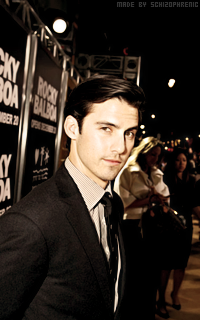 Milo Ventimiglia LXkPbMtb_o