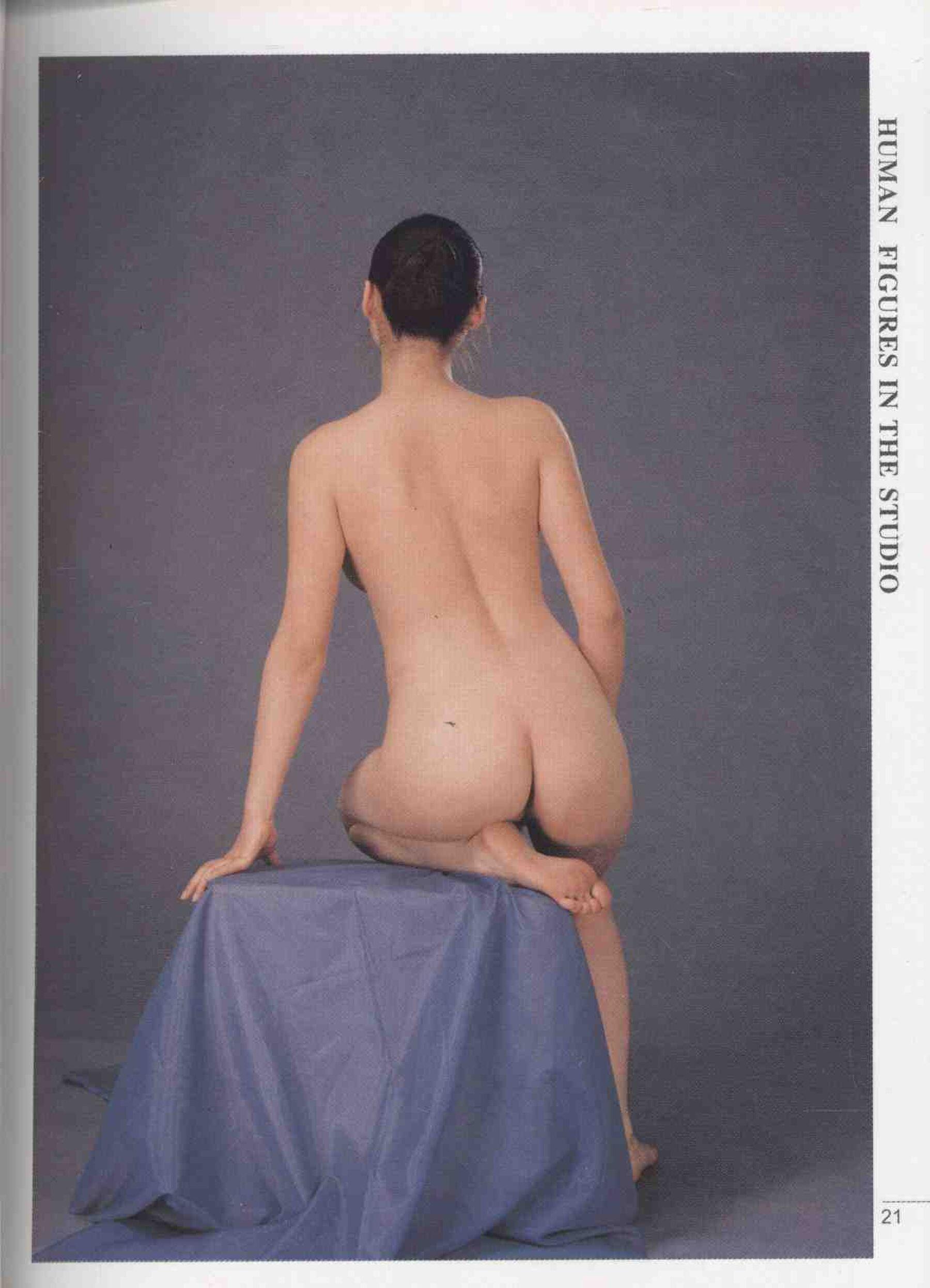 书籍扫描 实用人体模特摄影·坐姿篇(26)