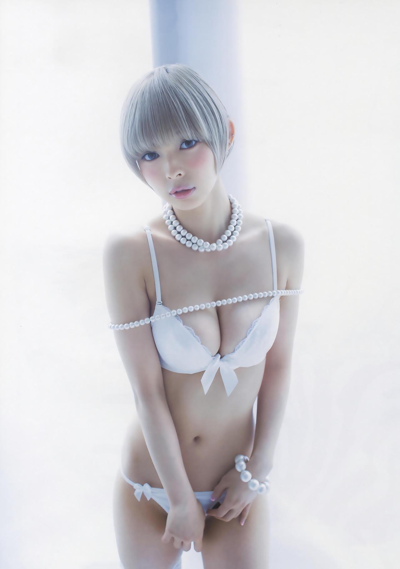 Moga Mogami 最上もが, 1st写真集 『MOGA』 Set.02(24)