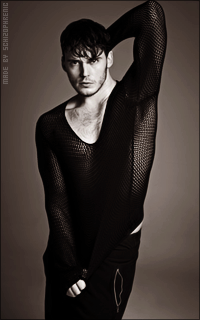 Sam Claflin BNuaHtjt_o