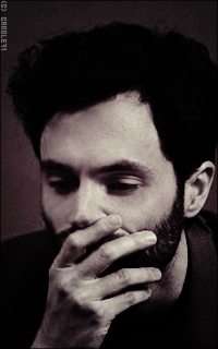 Penn Badgley DoGswsDm_o