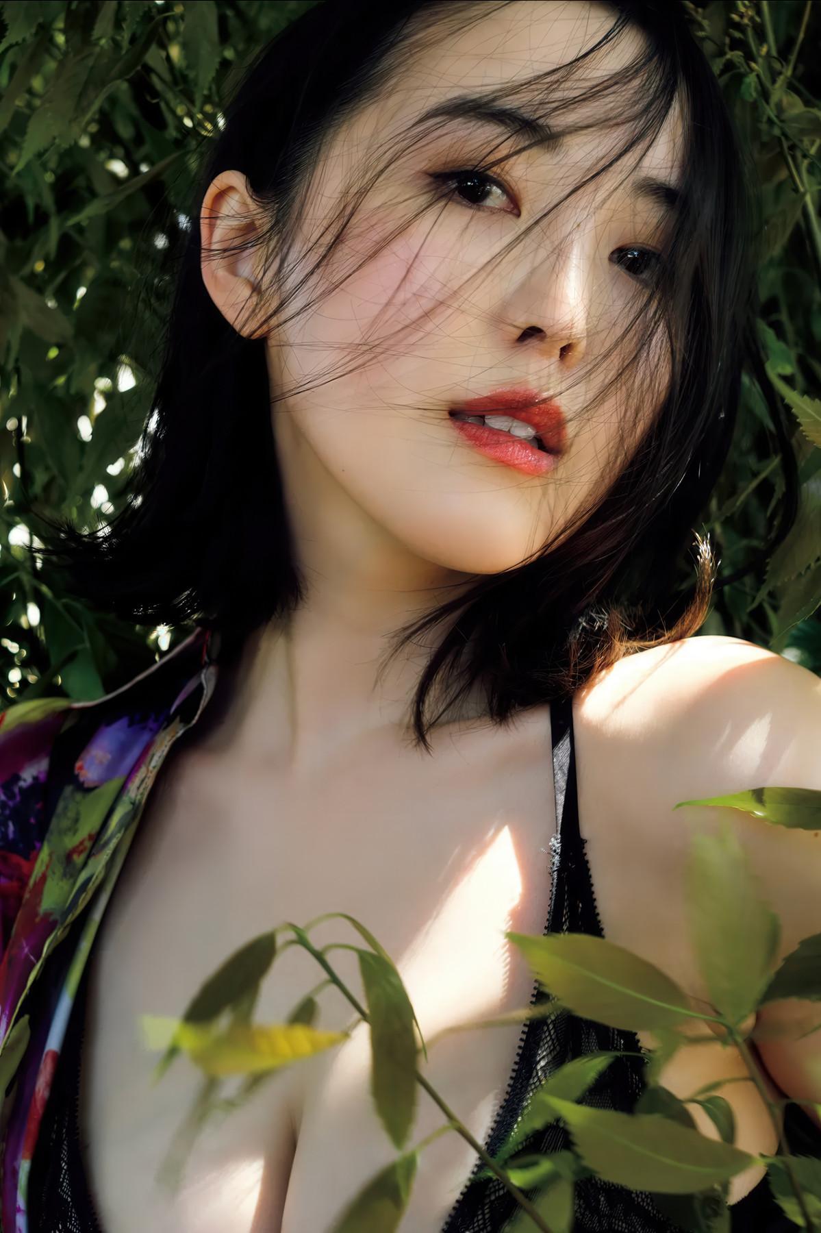 Sara Oshino おしの沙羅, FRIDAY 2025.06.20 (フライデー 2025年6月20日号)(10)