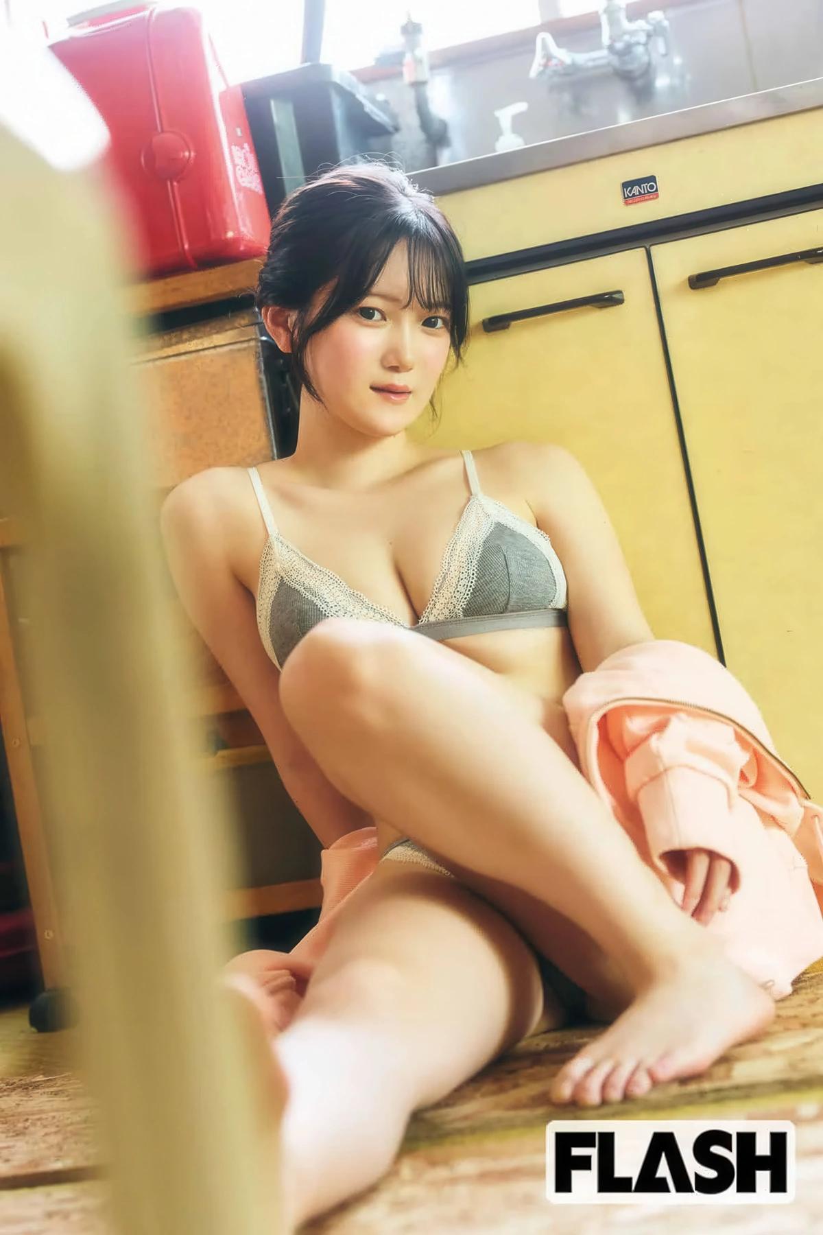 Rurutan るるたん, Chiimaki ちーまき, FLASH 2025.09.30 (フラッシュ 2025年9月30日号)(11)