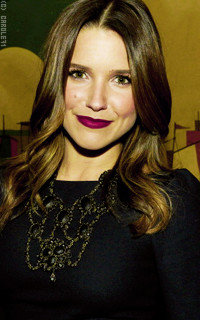 Sophia Bush 12t5roG5_o