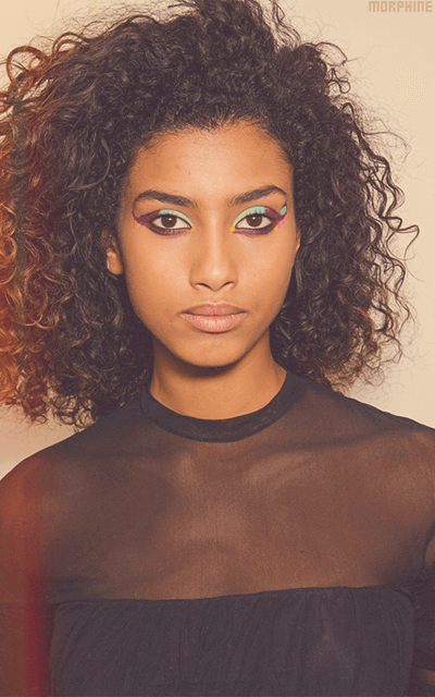 Imaan Hammam - Page 2 D6jF4vmH_o