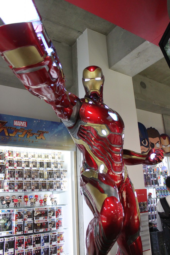 Avengers Exclusive Store by Hot Toys - Toys Sapiens Corner Shop - 23 Avril / 27 Mai 2018 - Page 3 V9UD1Euk_o