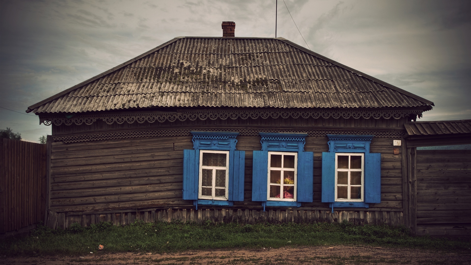 82 Siberian Wooden Houses [1920x1080]