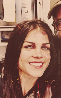 Marie Avgeropoulos - Page 2 LpmP9W2H_o
