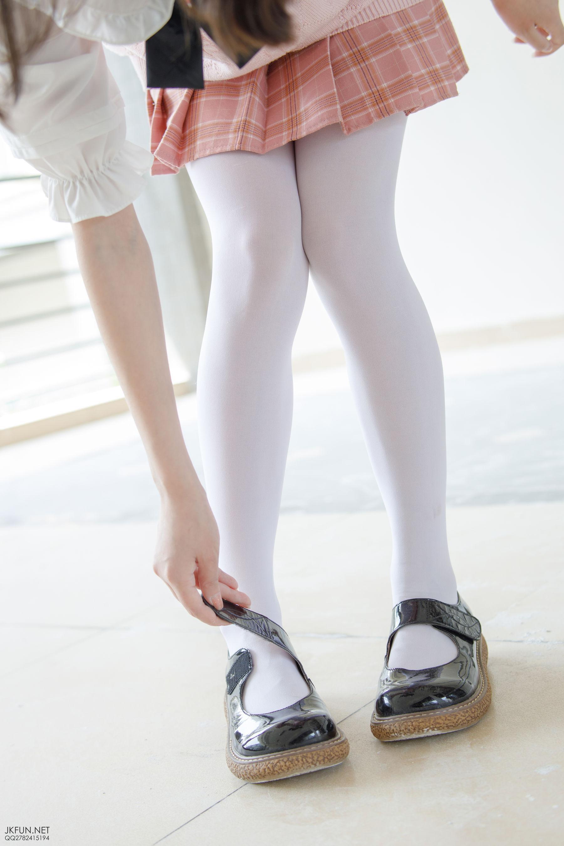 默陌《80D白丝》 [森萝财团] JKFUN-007 写真集(66)