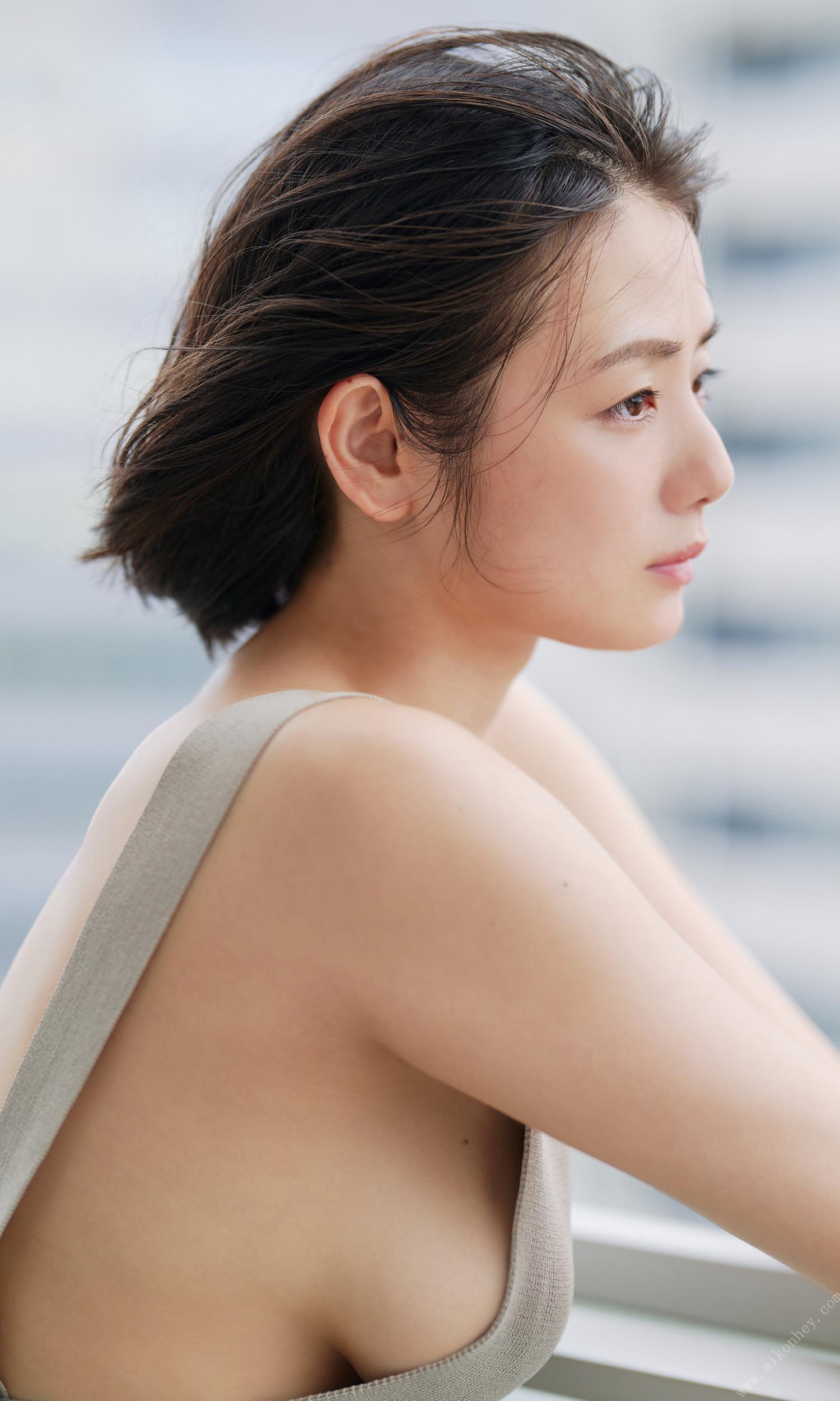 Moemi Katayama 片山萌美, 写真集 デジタル限定 「街に生きる」 Set.02(20)