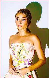 Sarah Hyland 1yEIQfnM_o