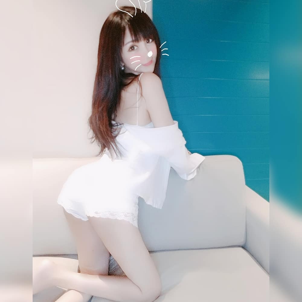 直播正妹—👑ABB👑小妖姬 x7rD76vU o - 直播正妹—👑ABB👑小妖姬