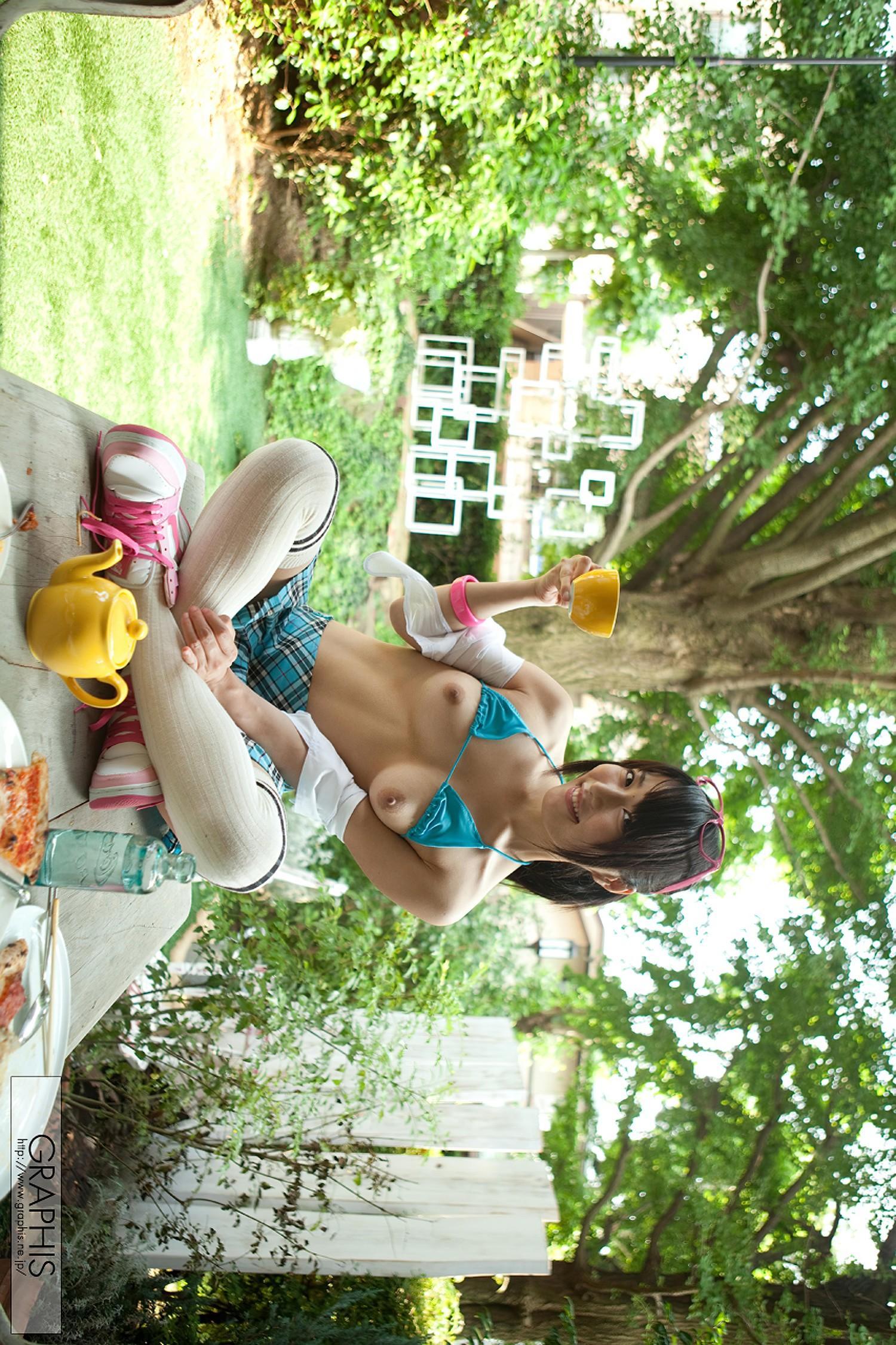 Kana Yume 由愛可奈, Graphis Calendar 2012.09(11)