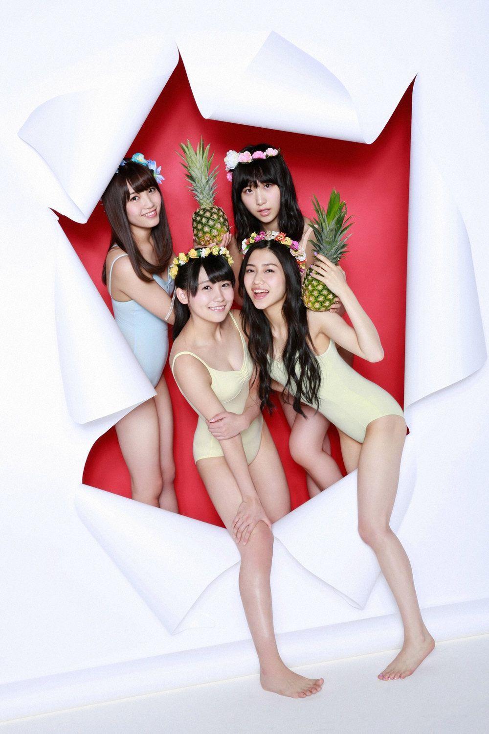 AKB48成员(小嶋真子、加藤玲奈、田野優花、高橋朱里)《18歳のAKB48》写真集 [YS Web] Vol.657(40)