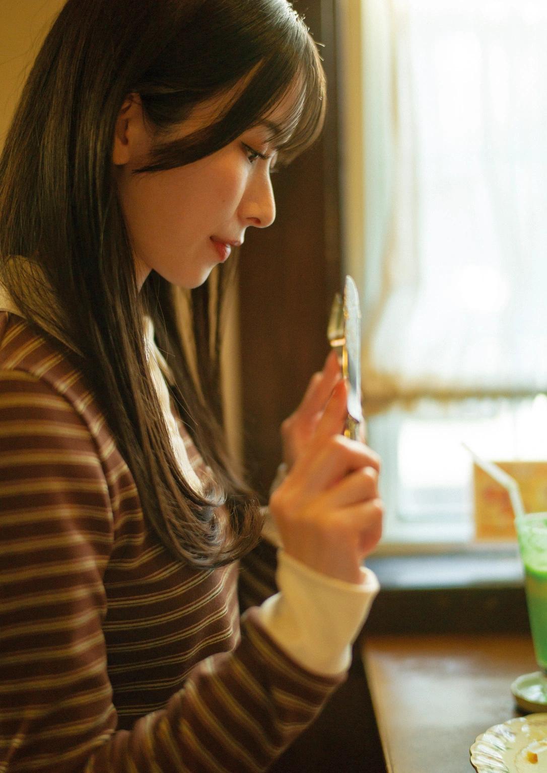 Kotoko Sasaki 佐々木琴子, 1st写真集 「明け方の夢」 Set.04(37)