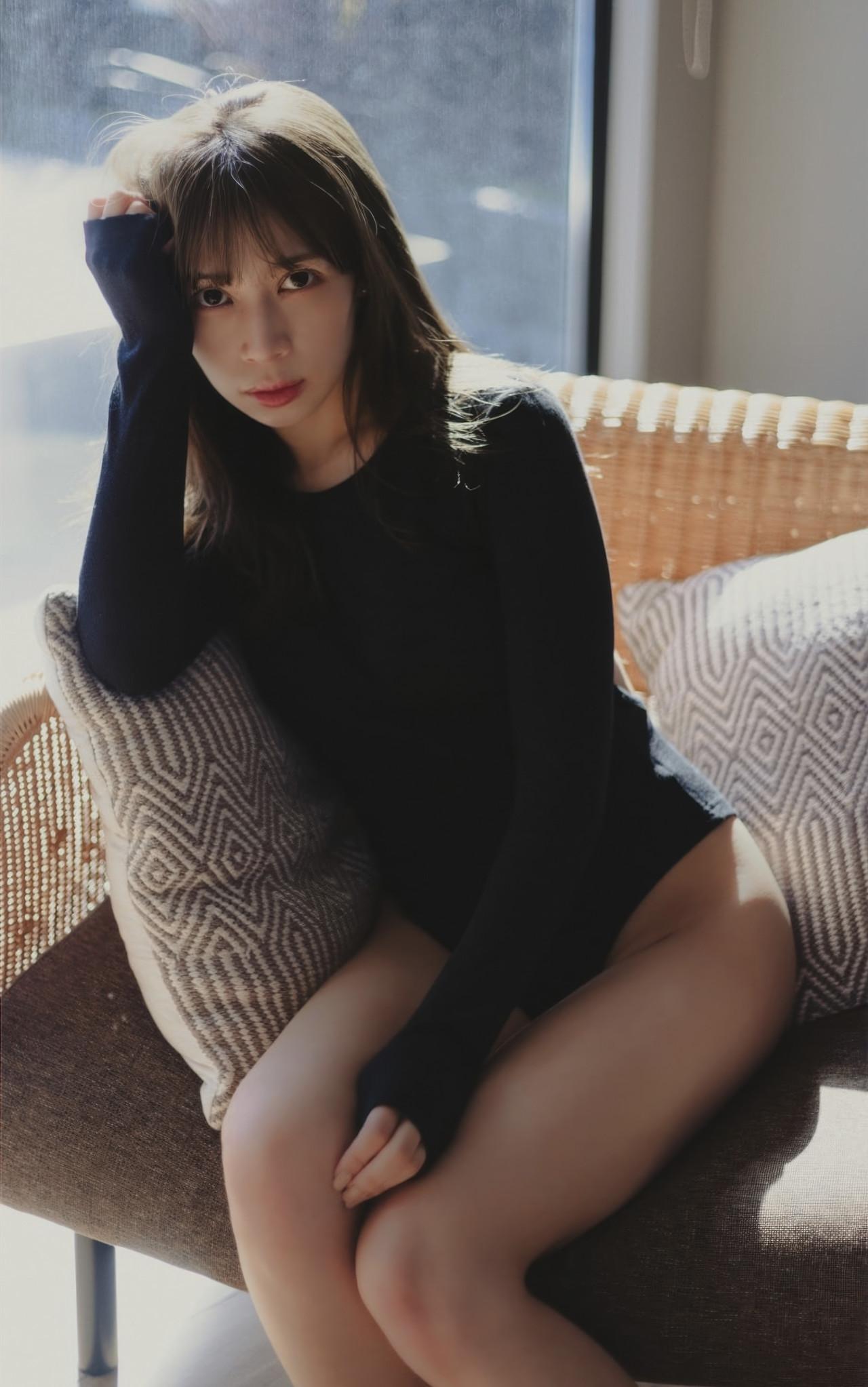 Rinne Momoshiro 百城凛音, 1st写真集 「Rinon. -Digital Edition-」 Set.02(16)