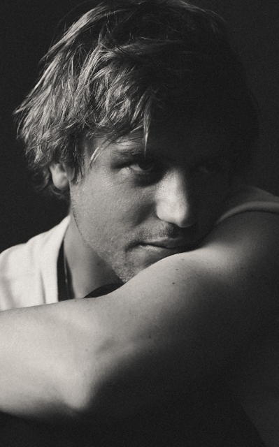 Johnny Flynn GQHbsedo_o