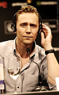 Tom Hiddleston AsF0g7bK_o