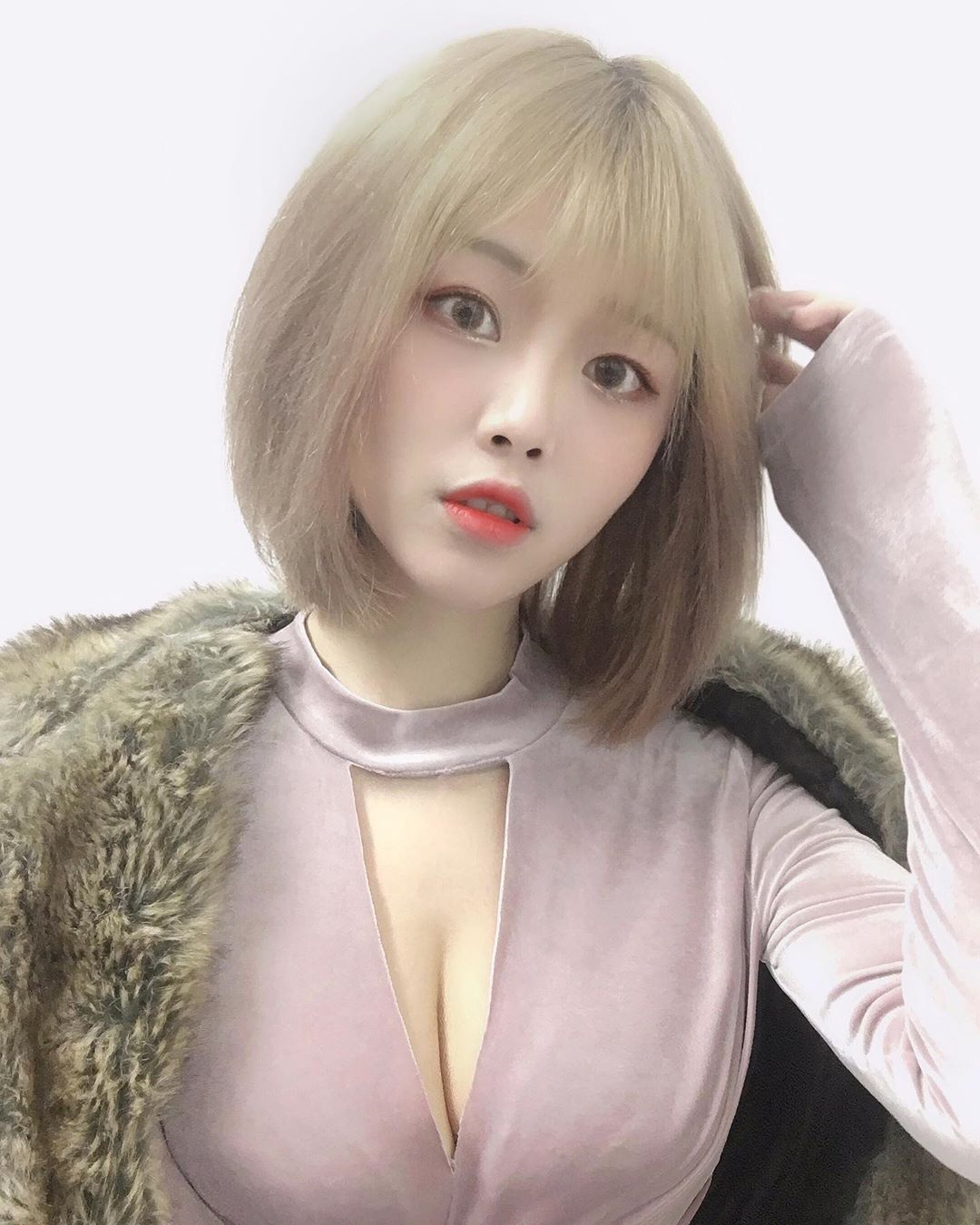 直播正妹—Fairy El9xlXGV o - 直播正妹—Fairy