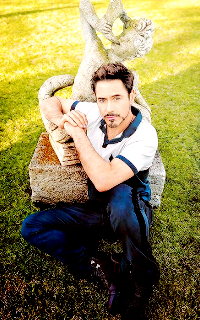 Robert Downey Jr YMVH9m52_o