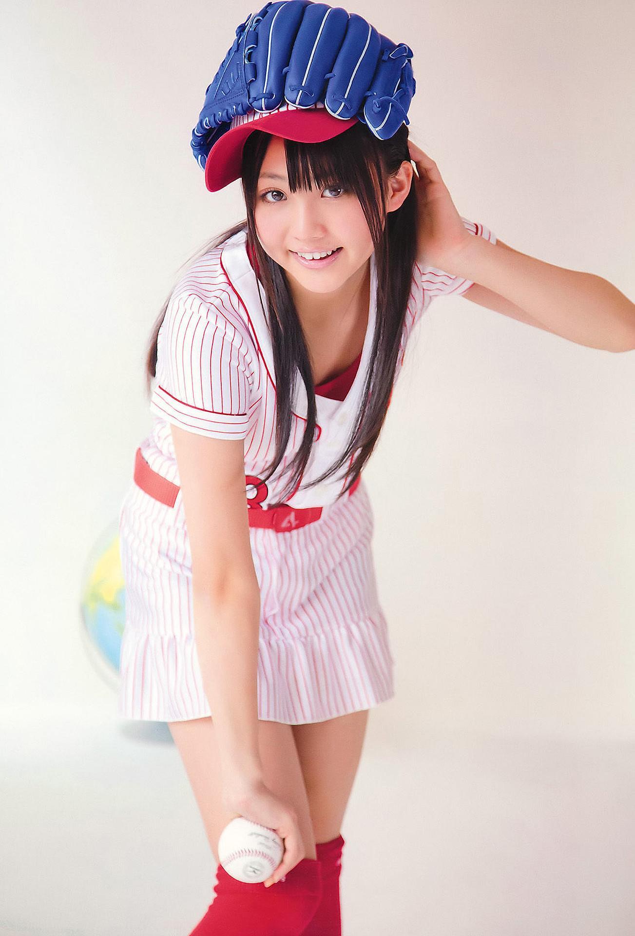 松井珠理奈・松井玲奈・高柳明音, Young Animal 2011 No.11 (ヤングアニマル 2011年11号)(34)