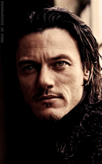 Luke Evans JTq6CAYC_o