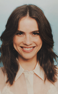 Shelley Hennig  Z6P8ekc6_o