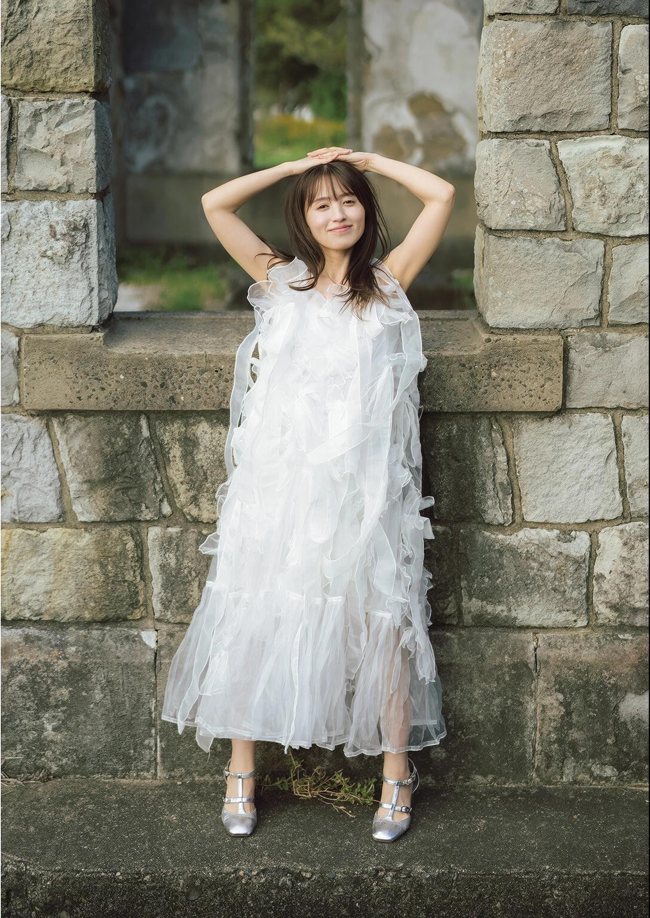 Rikako Aida 逢田梨香子, 写真集 「日々」 Set.03(12)