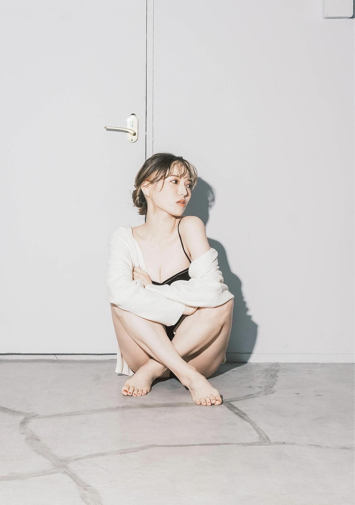 Misa Honma 本間ミサ, 写真集 「ニューヒロイン」 Set.03(7)