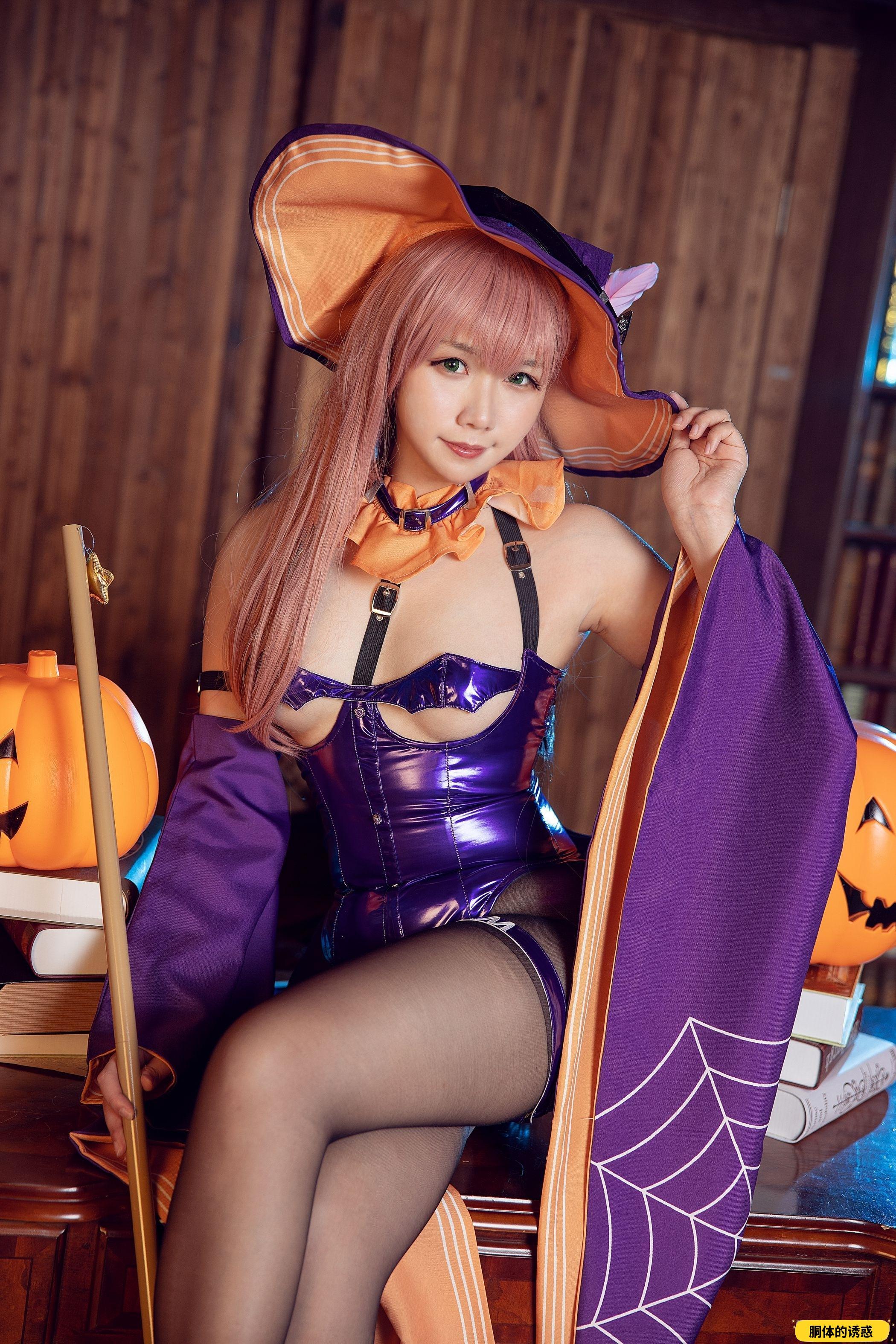 Makachan 麻花麻花酱 - Memphis Halloween (Azur Lane)