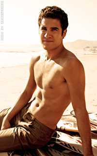 Darren Criss YEQMGJv3_o