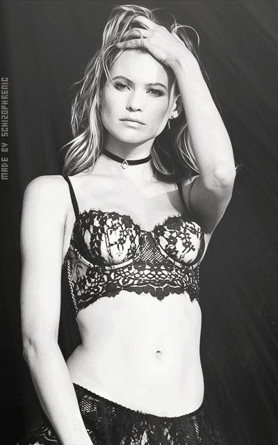 Behati Prinsloo P4j5wdts_o