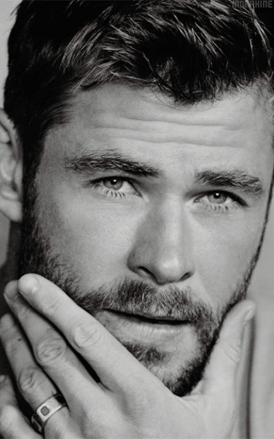 Chris Hemsworth DblrcrGo_o