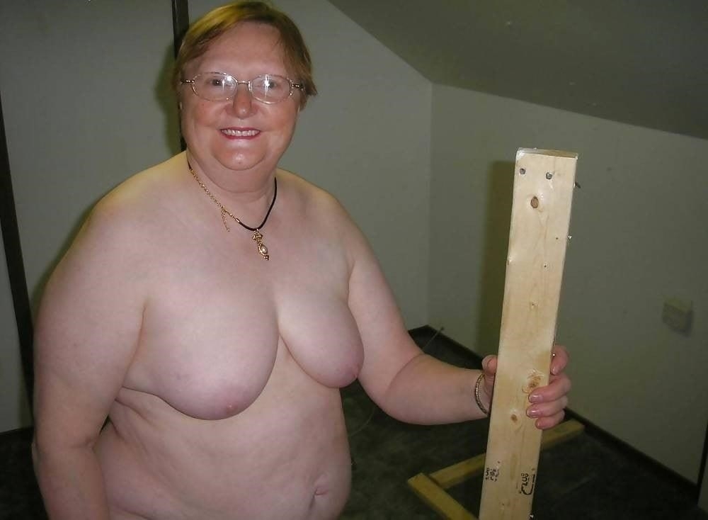 Mature women with saggy tits-1789