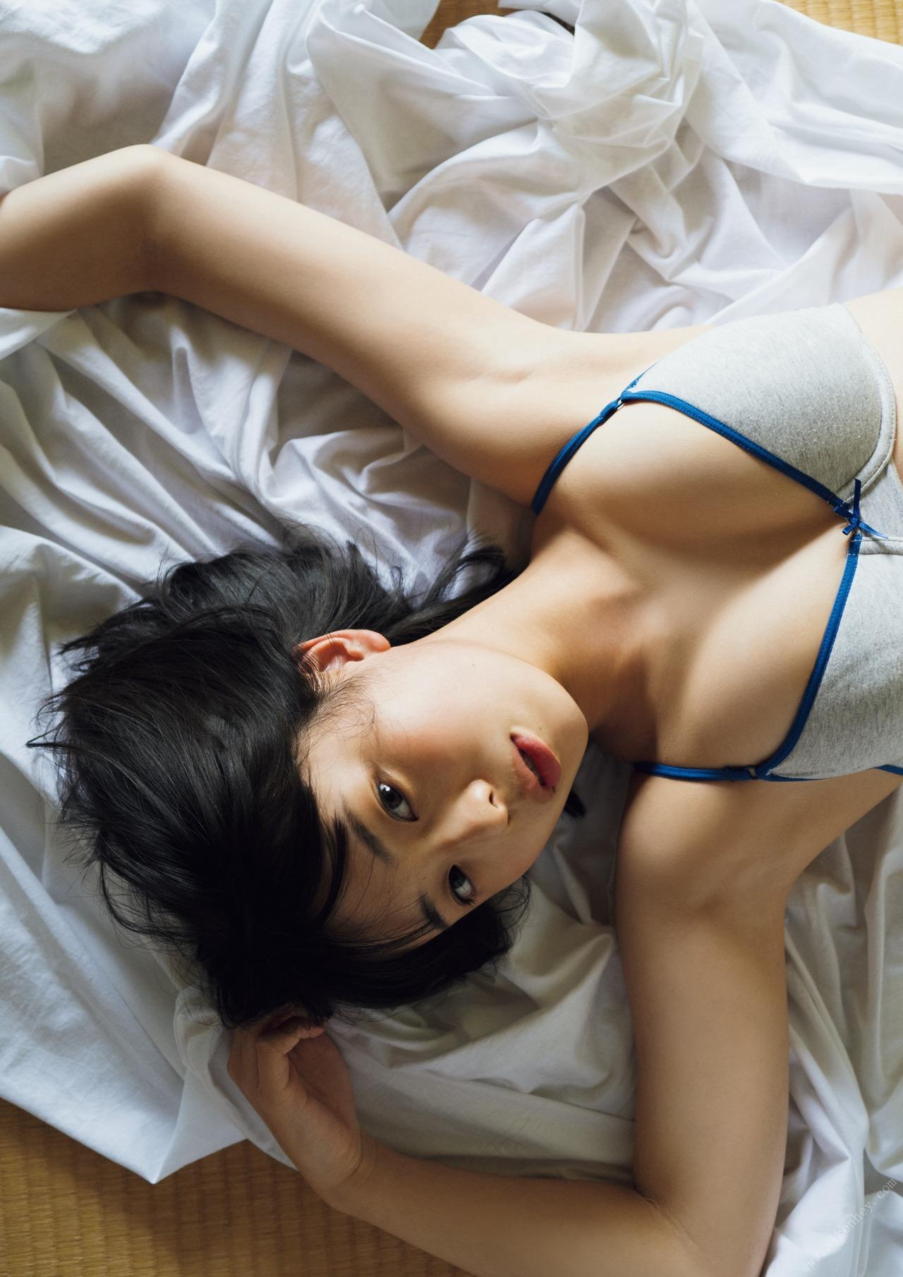 Hina Kikuchi 菊地姫奈, １ｓｔ写真集 はばたき Set.01(24)