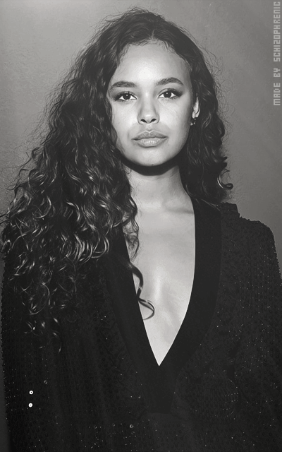 Alisha Boe 8OhcuL58_o