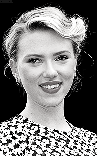 Scarlett Johansson HgReEYL4_o
