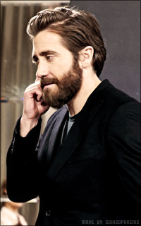 Jake Gyllenhaal - Page 2 EQ0wGAJ6_o
