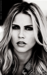 Claire Holt IoTKxPGo_o