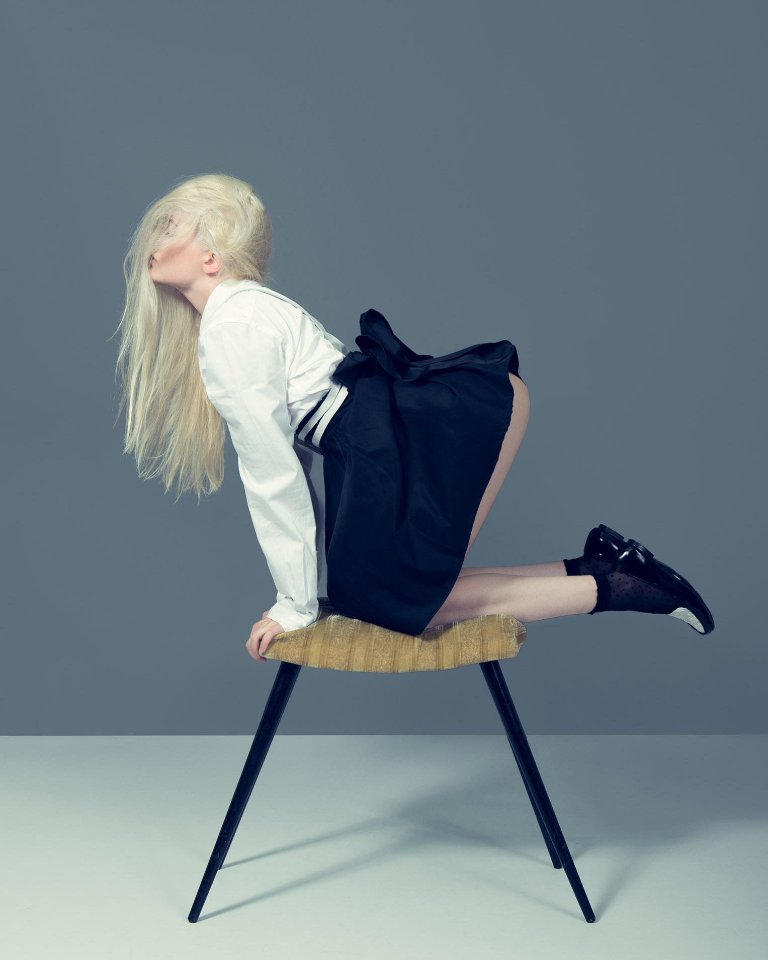 Shy Girl / Magdalena Rzazewska by Adam Trzaska / Kaltblut Magazine Shy Girl / Magdalena Rzazewska by Adam Trzaska / Kaltblut Magazine