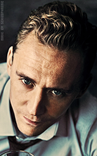 Tom Hiddleston JjIrZlag_o