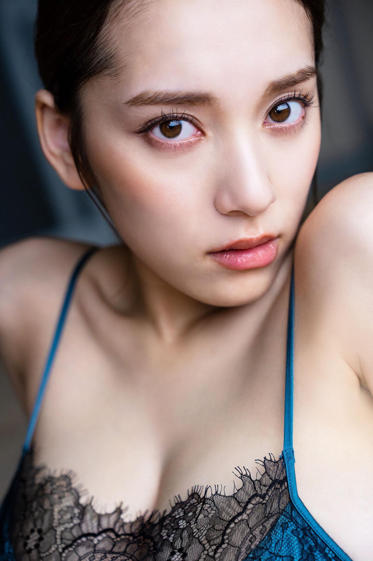 Sayaka Tomaru 都丸紗也華, ＦＲＩＤＡＹデジタル写真集 「ＳＥＸＹ　ＦＡＮＴＡＳＩＳＴＡ」 Set.01(19)