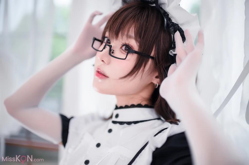 Coser@阿包也是兔娘: 传统长裙女仆 (47 photos)